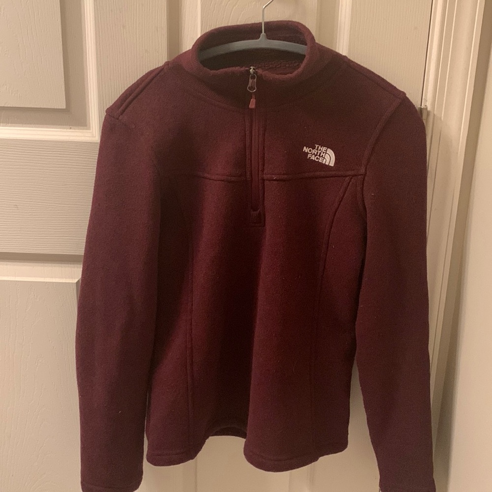 Small Burgundy Women’s North Face Half Zip